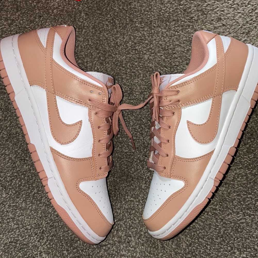 Womens rose whisper dunk low